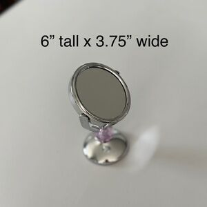 Magnifying Make Up Mirror; EUC
